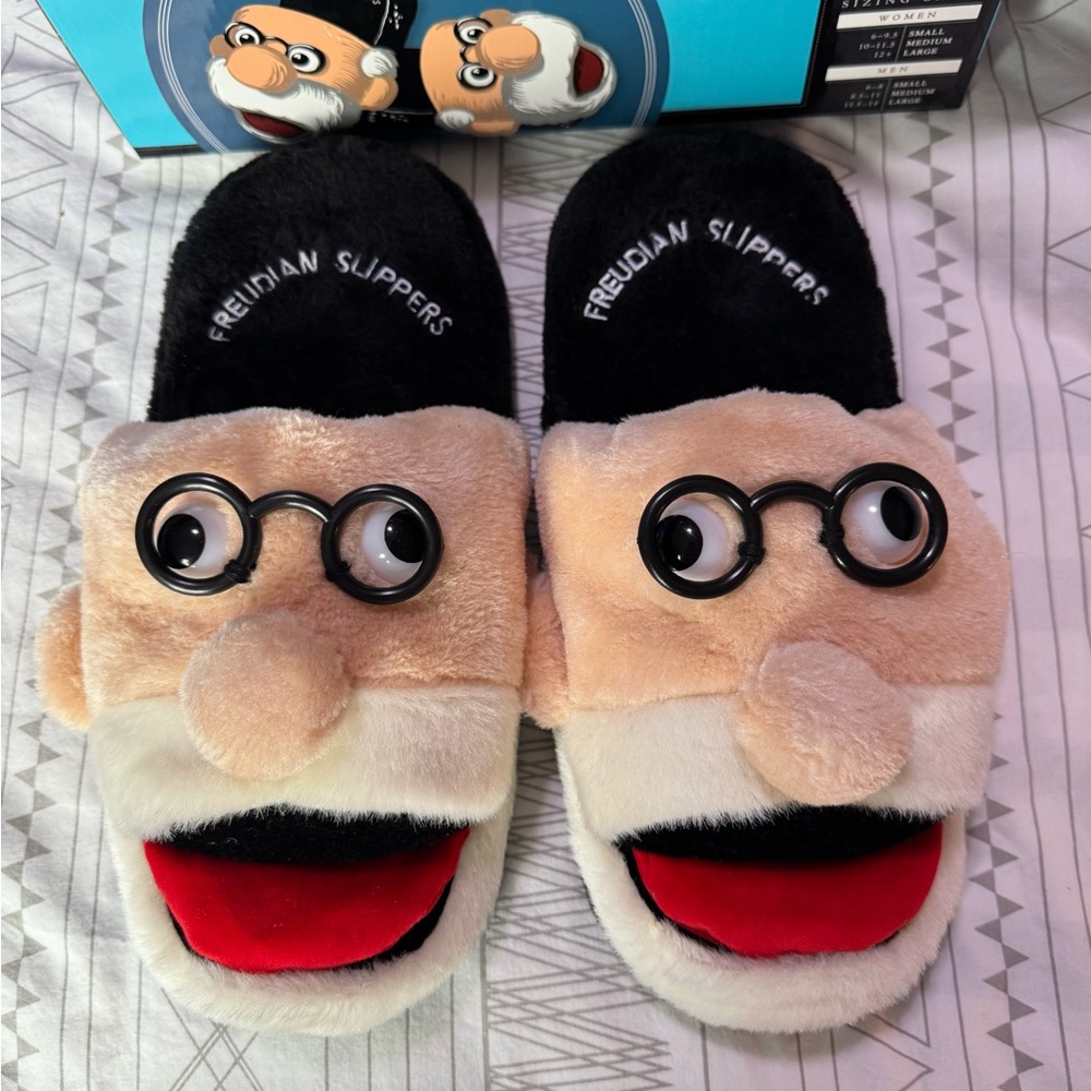 Freudian Slippers Sigmund Freud Famous Psychoanalyst Size L New in Box